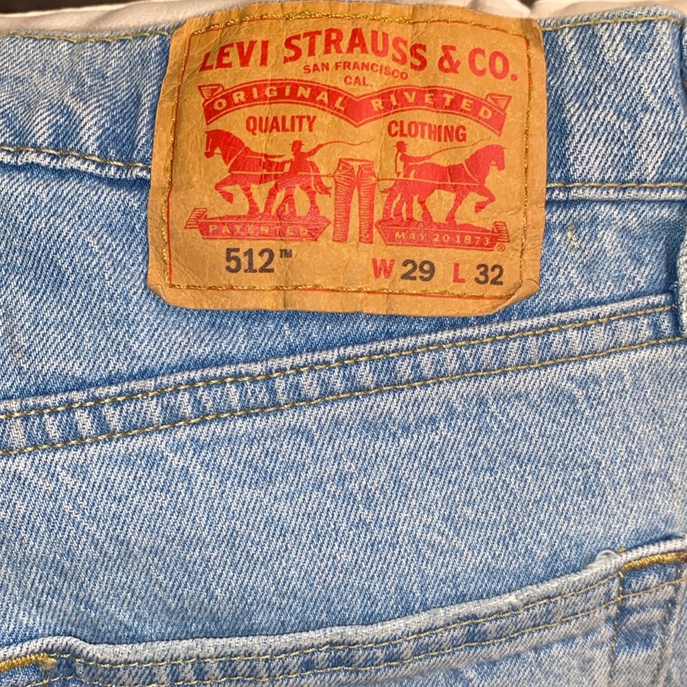 Levi’s light blue denim size 29x32 good condition